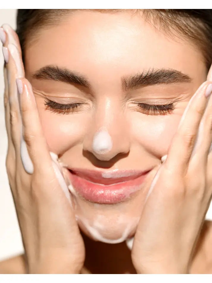 Anua Heartleaf Pore Control Cleansing Oil, model