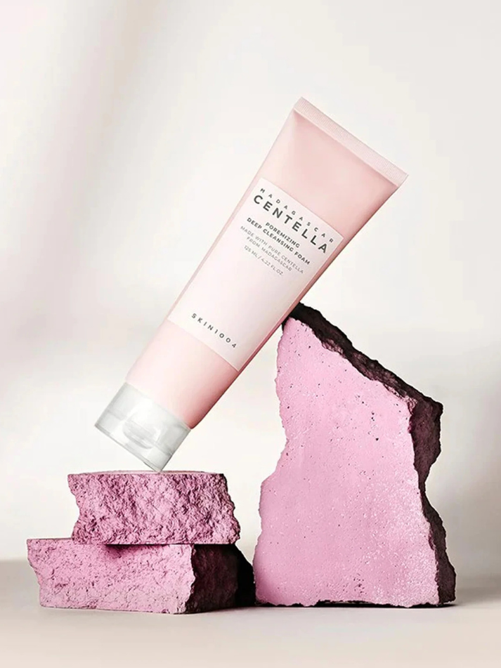 SKIN1004 Madagascar Centella Poremizing Deep Cleansing Foam, action