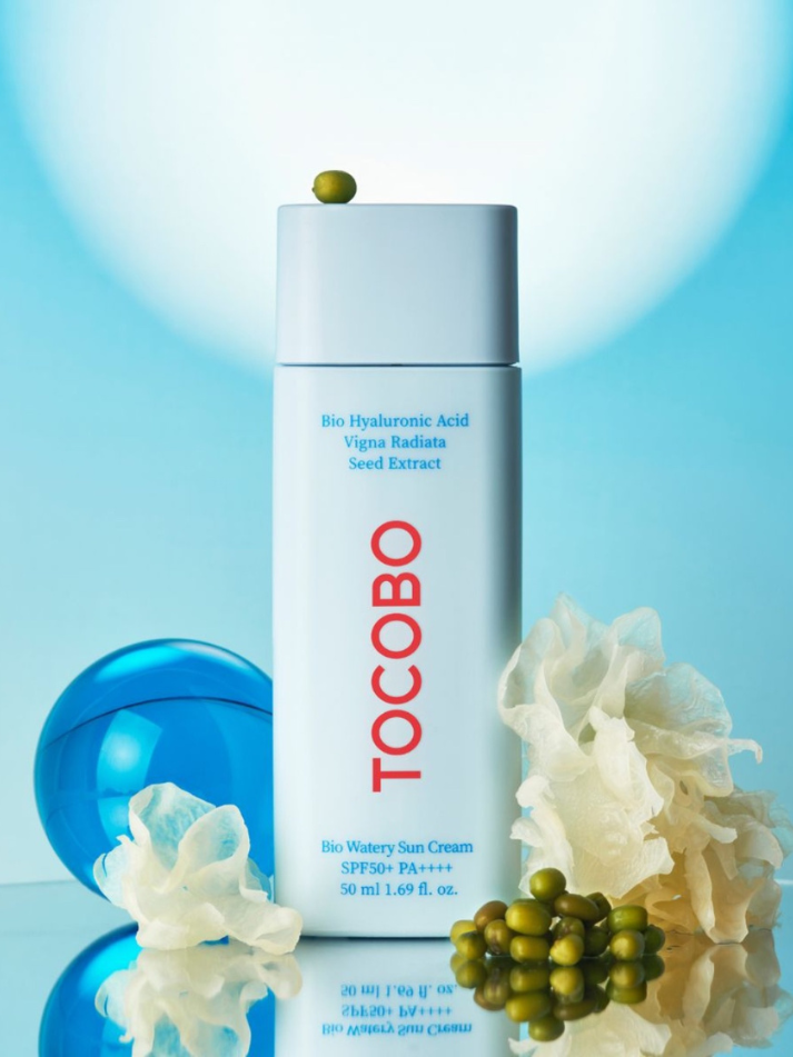 TOCOBO Bio Watery Sun Cream, action
