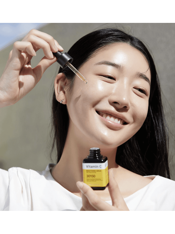 Mediheal Vitamin C Brightening Serum, model