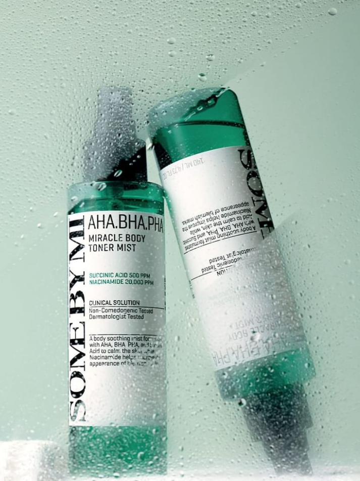 SOMEBYMI AHA BHA PHA Miracle Body Toner Mist, action