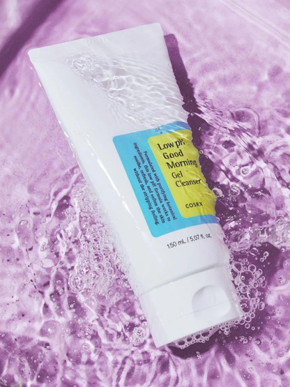 COSRX Low pH Good Morning Gel Cleanser, action