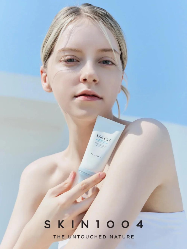 SKIN1004 Hyalu-Cica Water-Fit Sun Serum SPF50+, model